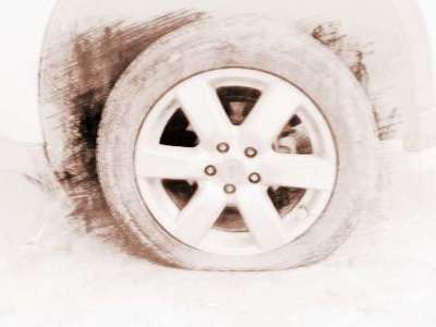 夢(mèng)見(jiàn)汽車(chē)輪胎漏氣
